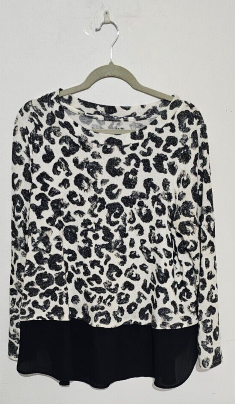 EVRI - Black & White Animal Print Long Sleeve Blouse - Women's Size 0X